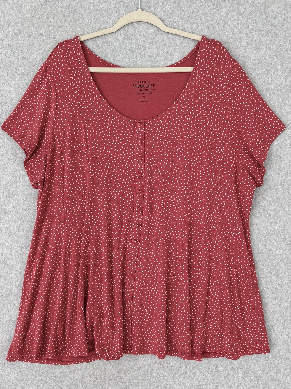 Torrid Top Womens 4 4X Red White Polka Dot Super Soft Knit Pullover T Shirt READ